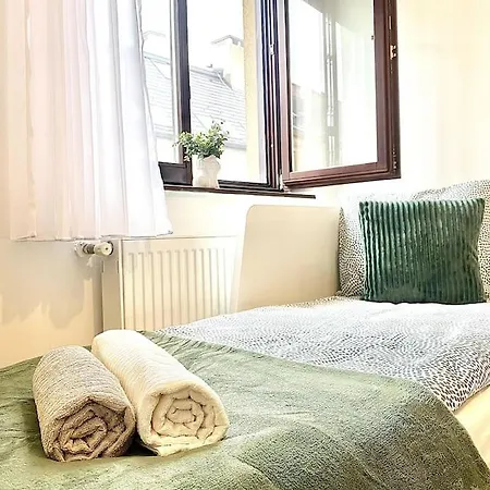 Lägenhet St King 3br Spacious *