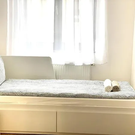 Appartement St King 3br Spacious Budapest