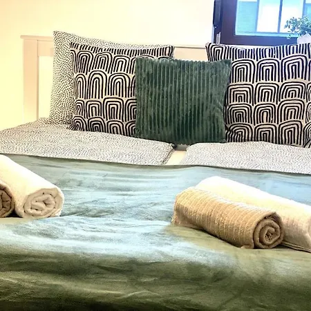 St King 3br Spacious *