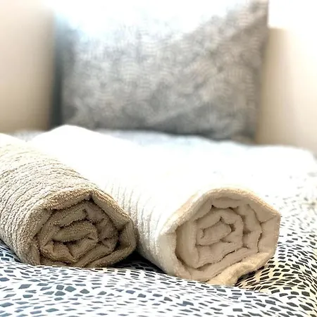 St King 3br Spacious *