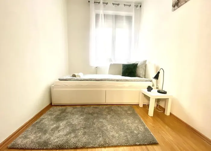 St King 3br Spacious Boedapest