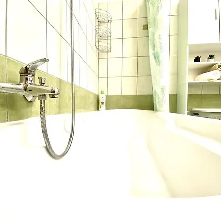 St King 3br Spacious Apartment