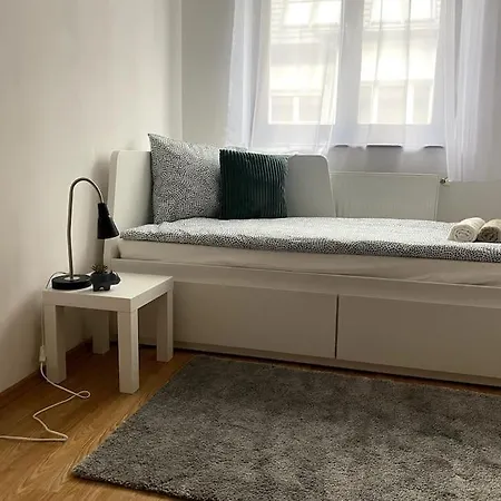 St King 3br Spacious Apartment Budapest